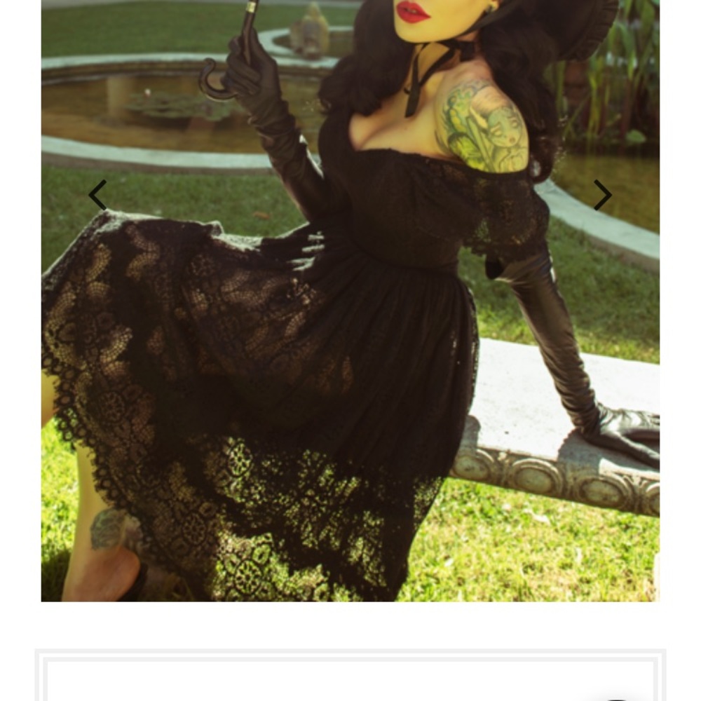 La femme en noir southern gothic skirt